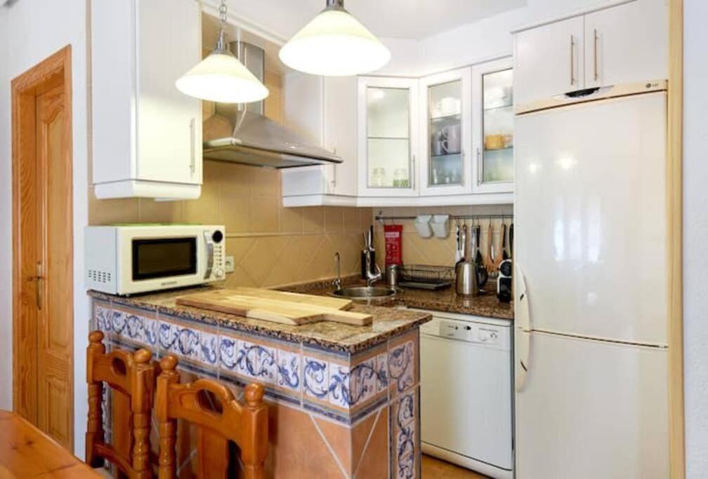 Villa Magerit, Entire Home 5 Minutes Easy Walk To Sandy Beach La Mata  Exterior foto